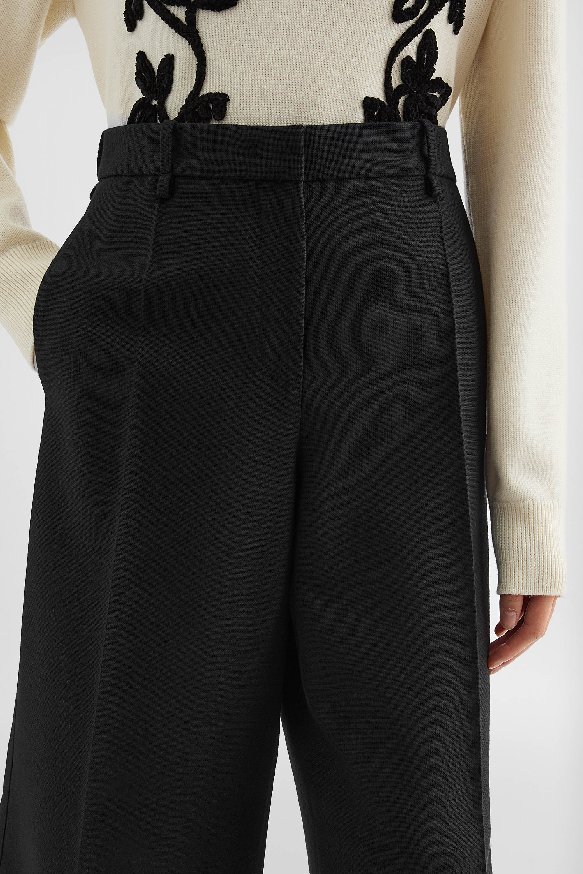 Wool Canvas Shorts - 3