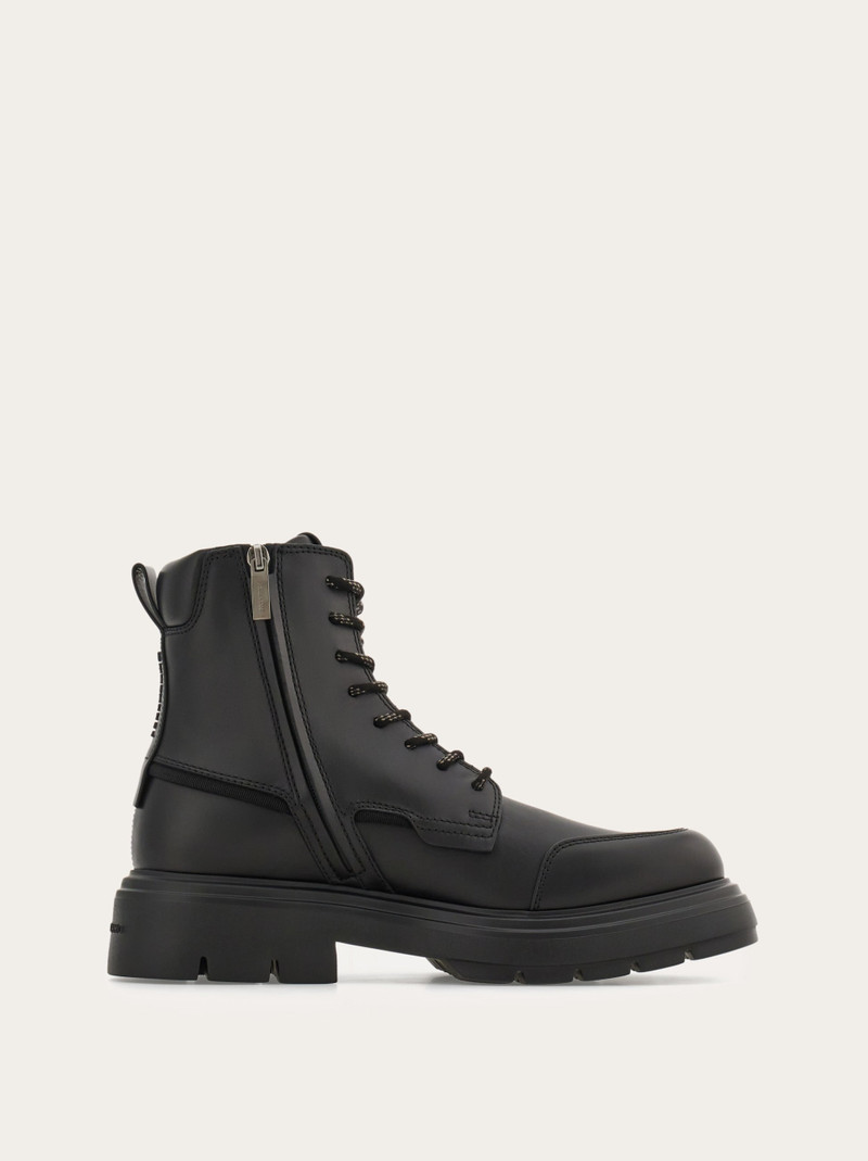 Combat boot with maxi-tongue 5