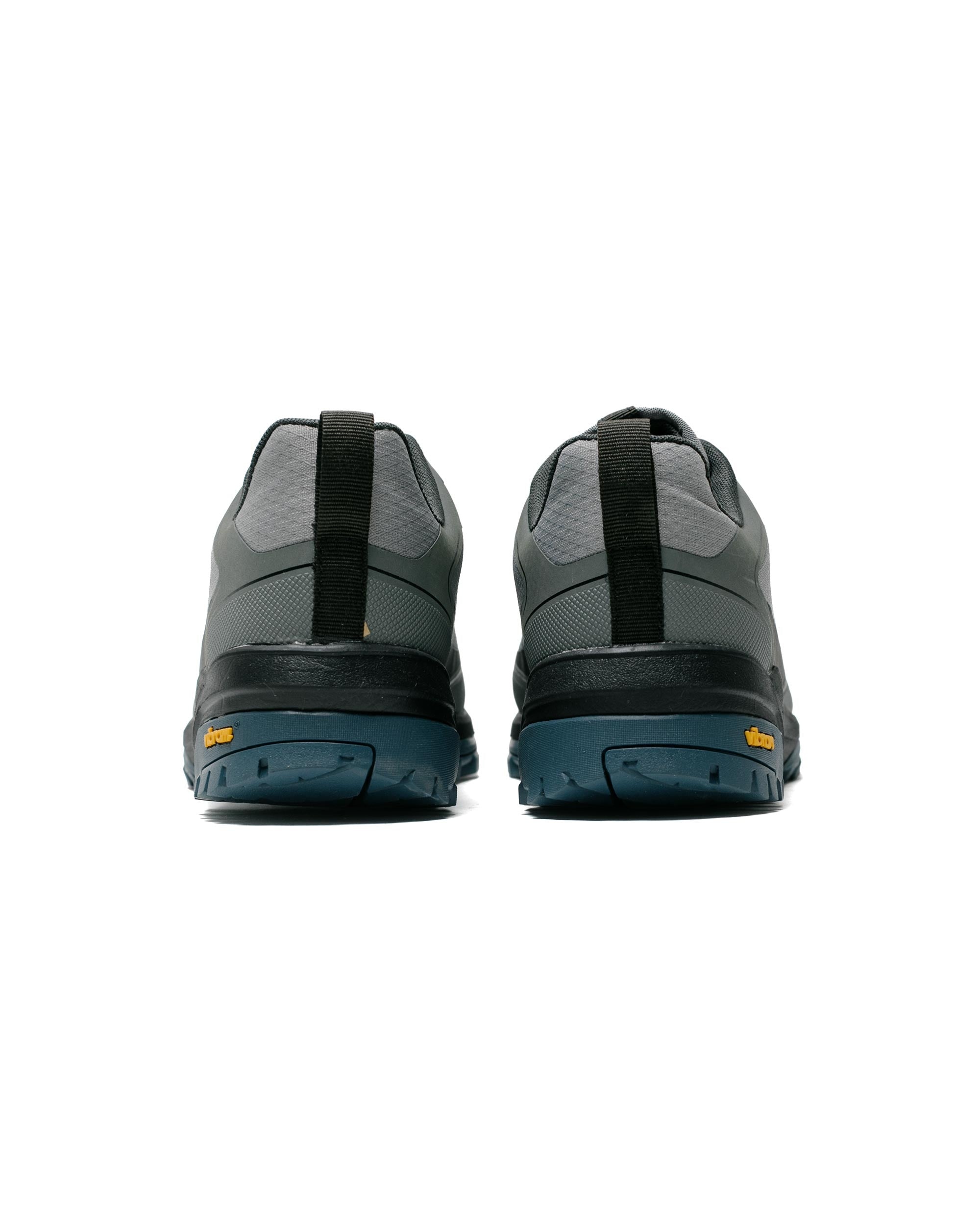 Laced Up Runner V02 Warm Grey - 4