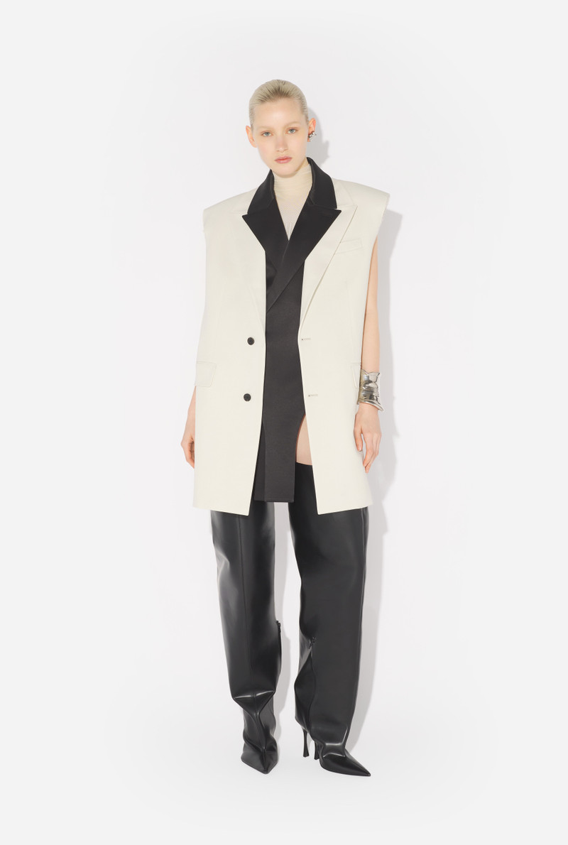 THE SLEEVELESS VANILLA SUIT JACKET 1