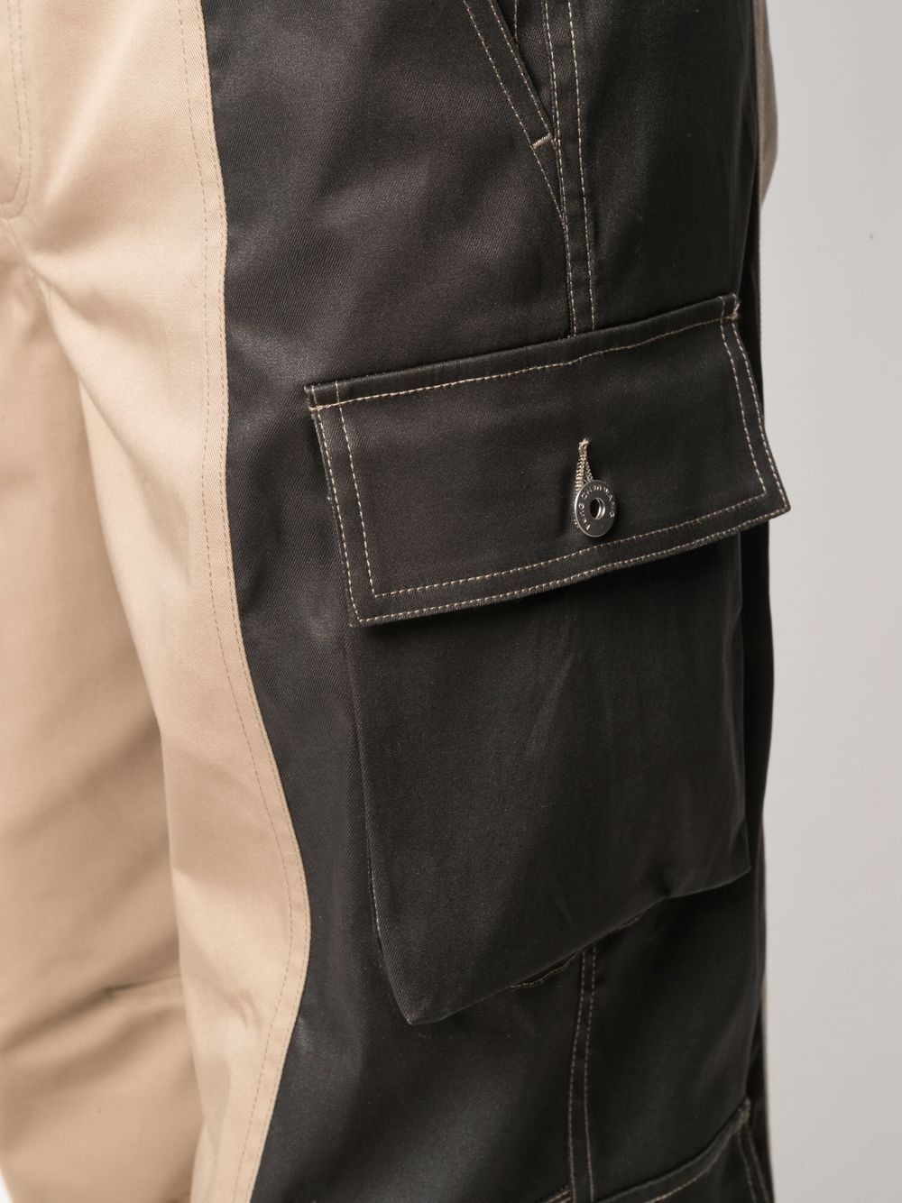 colour-block cargo trousers - 6