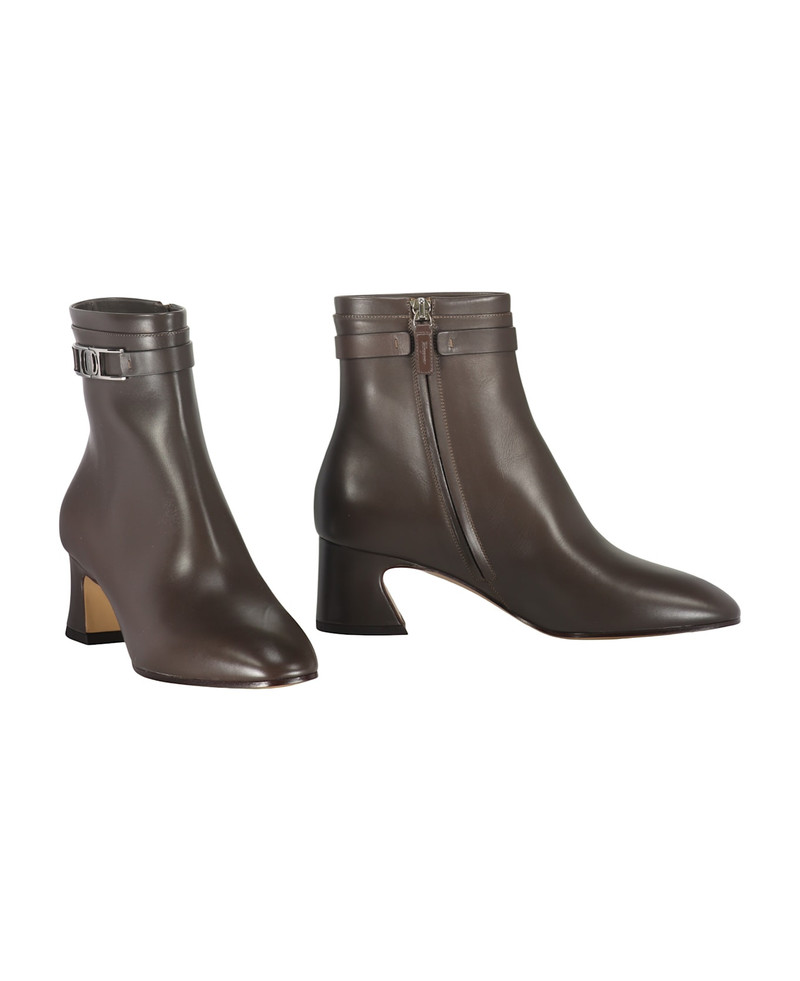 FERRAGAMO Leather Ankle Boots outlook
