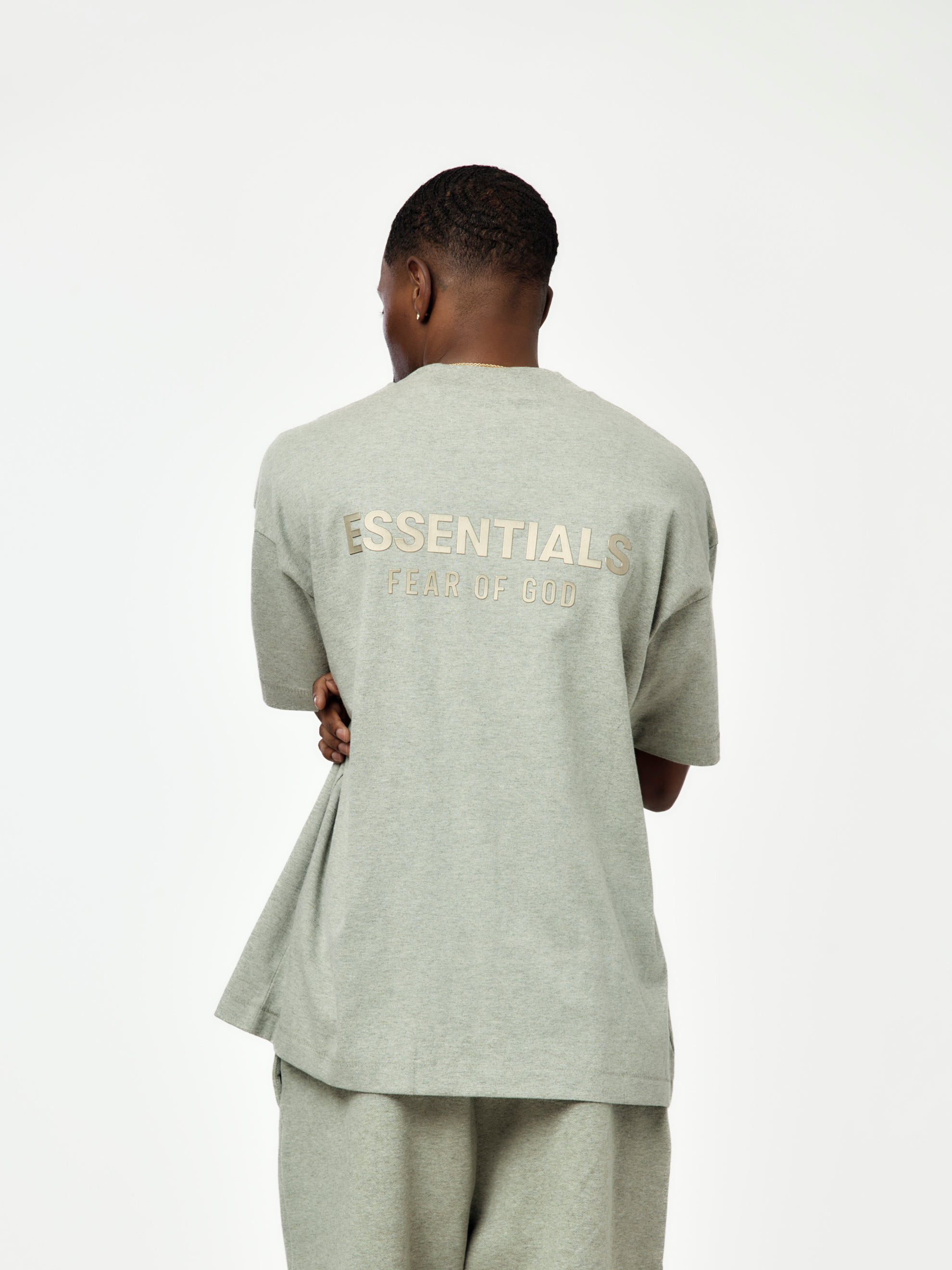 CLASSIC FIT T-SHIRT (CONCRETE) - 1