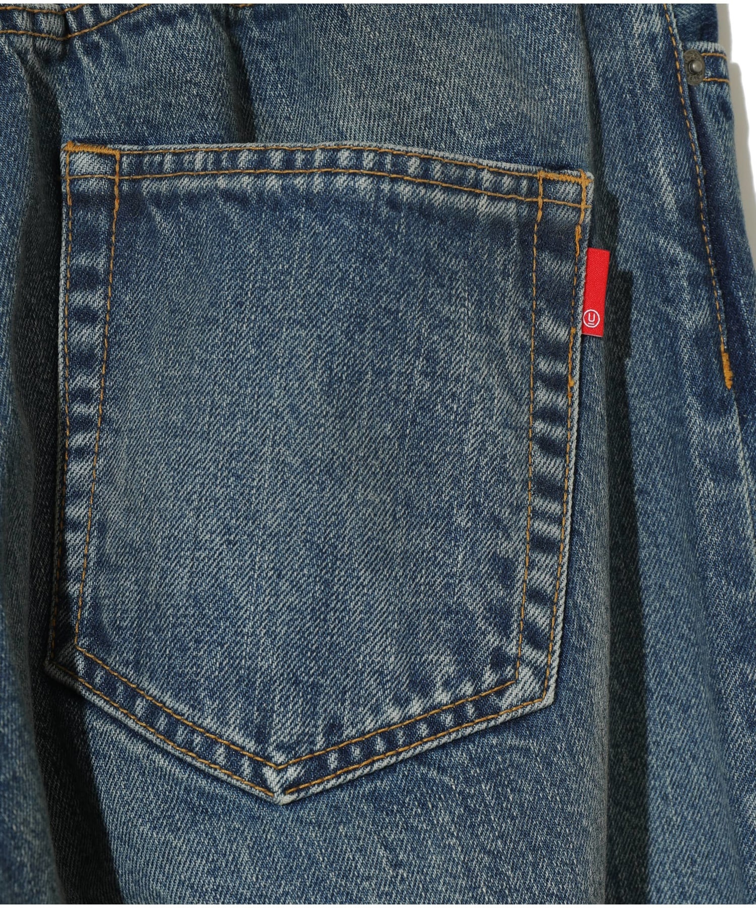 UC1D8502 - 6