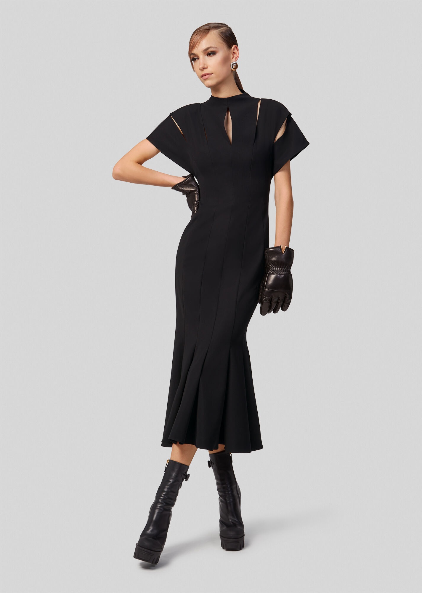 Midi Dress With Slashes - 4