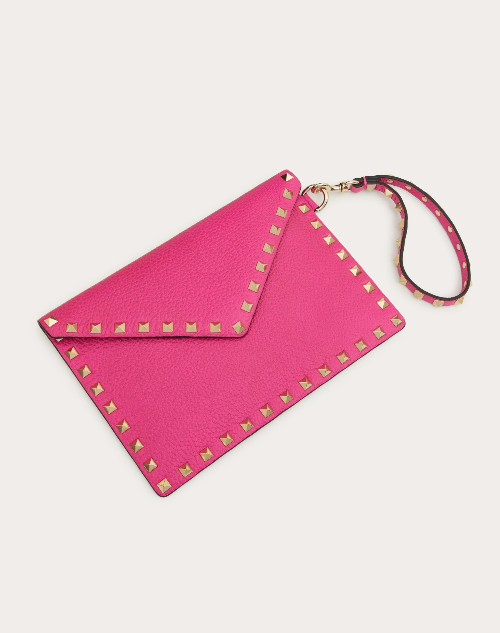 ROCKSTUD GRAINY CALFSKIN POUCH - 6