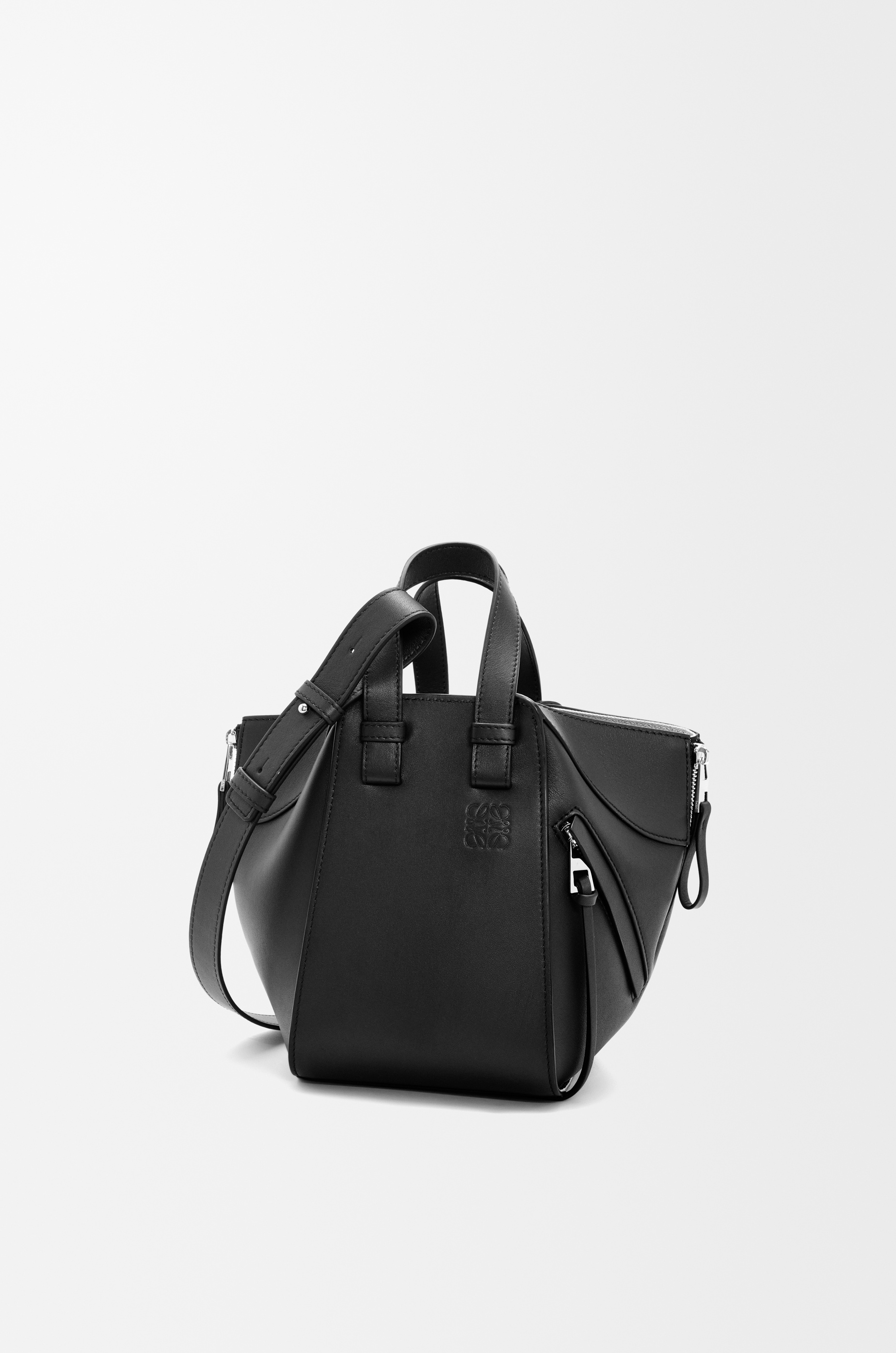 Compact Hammock bag in classic calfskin - 4