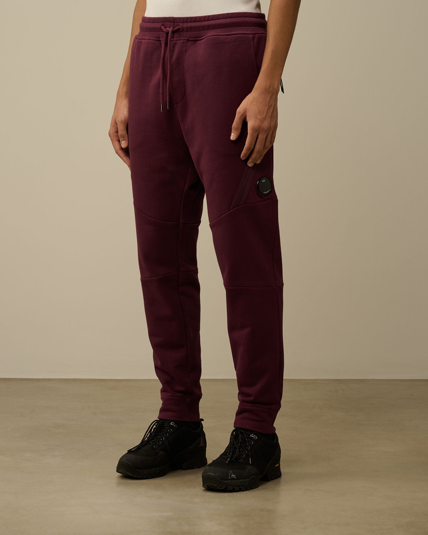 Diagonal Raised Fleece Lens Sweatpants - 2