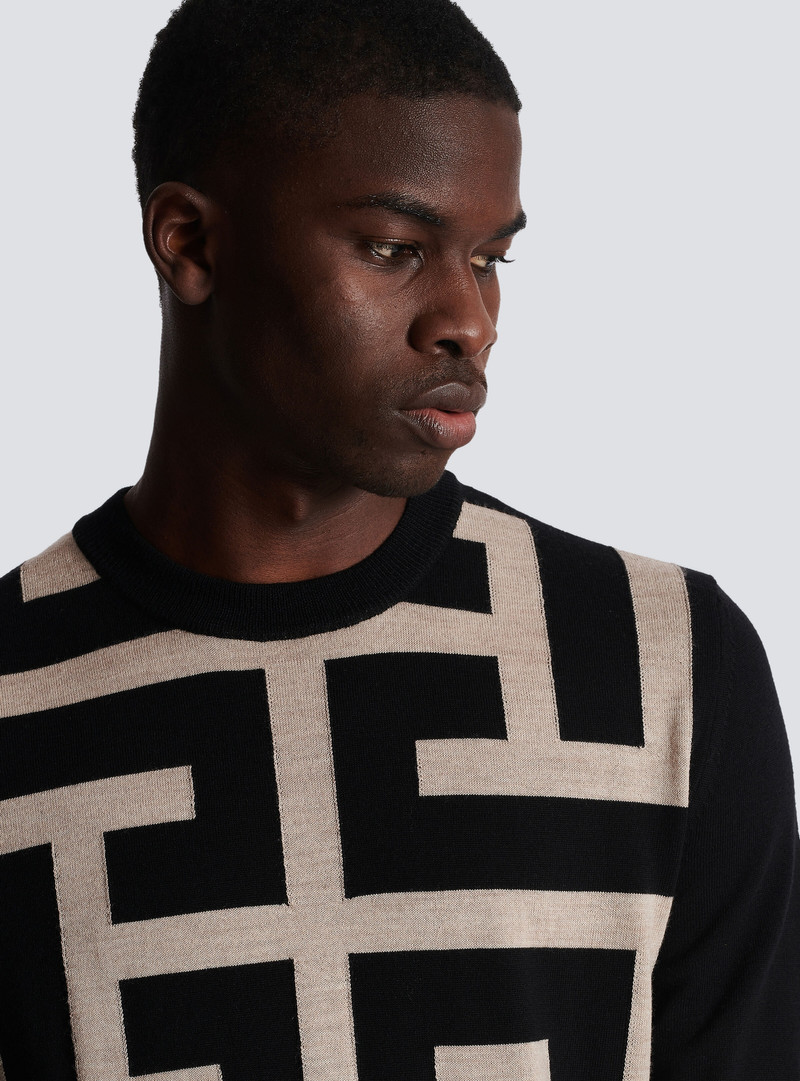 Maxi monogrammed jumper 7