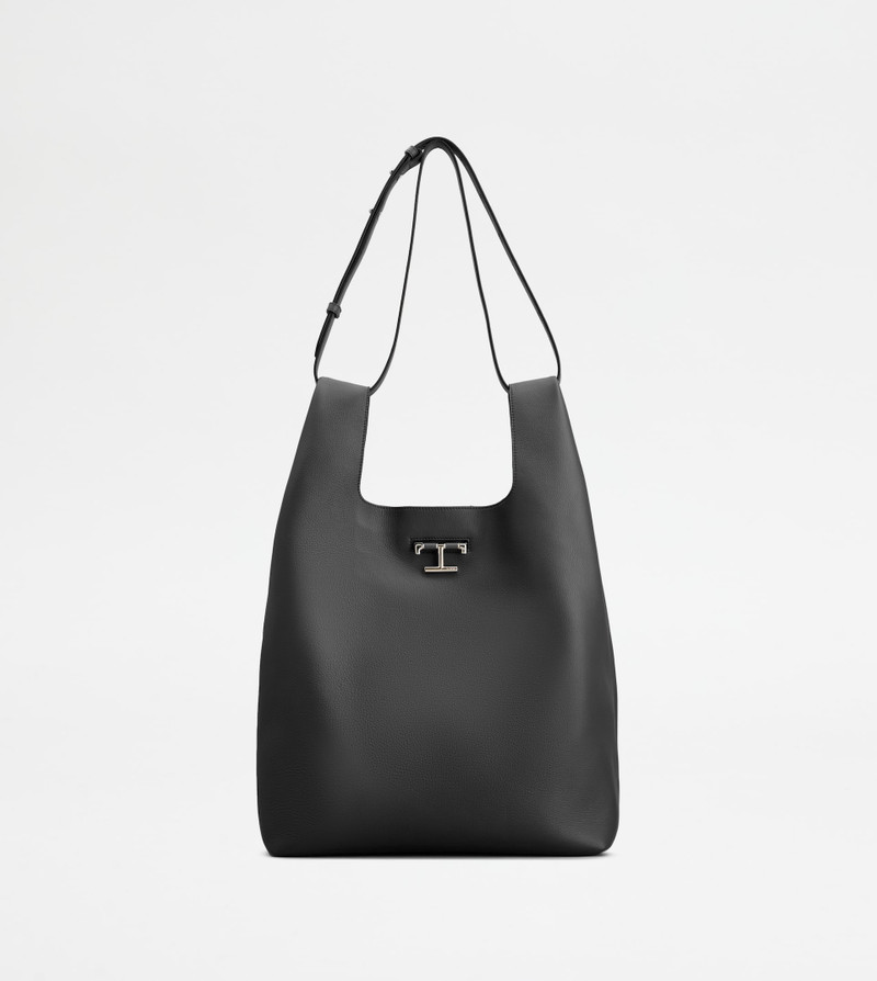 T TIMELESS SHOULDER BAG IN LEATHER MEDIUM - BLACK 1