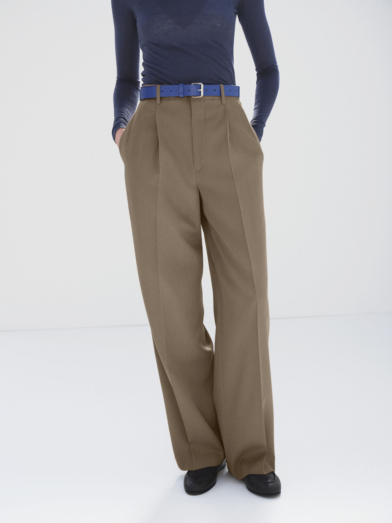 LIGHT WOOL MAX GABARDINE TWO-TUCK SLACKS 3