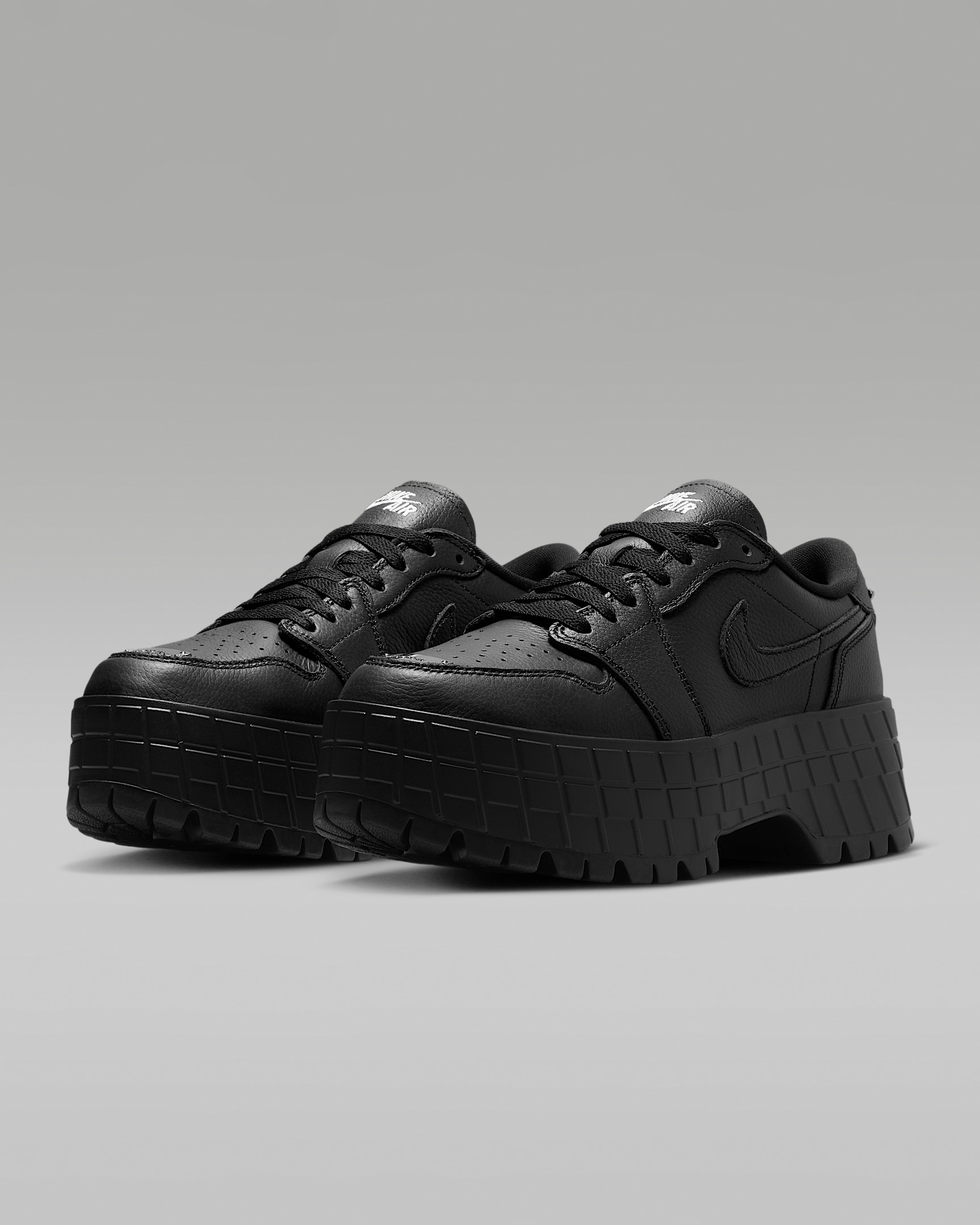 Air Jordan 1 Brooklyn Low Women's Shoes - 5