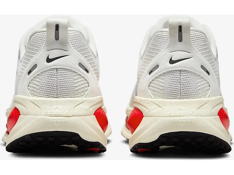 Nike Vomero 18 - 5