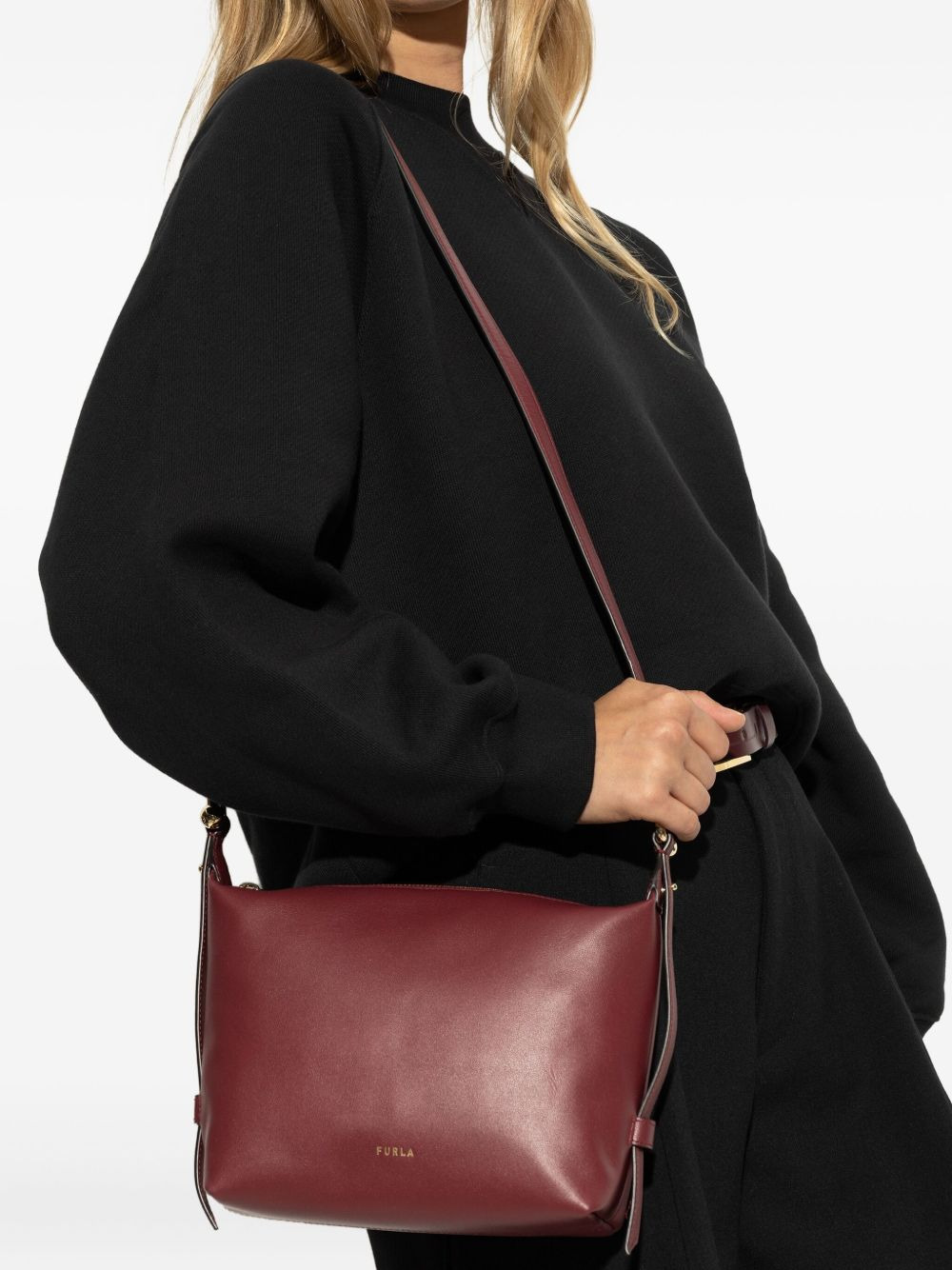 zip-fastening shoulder bag - 2
