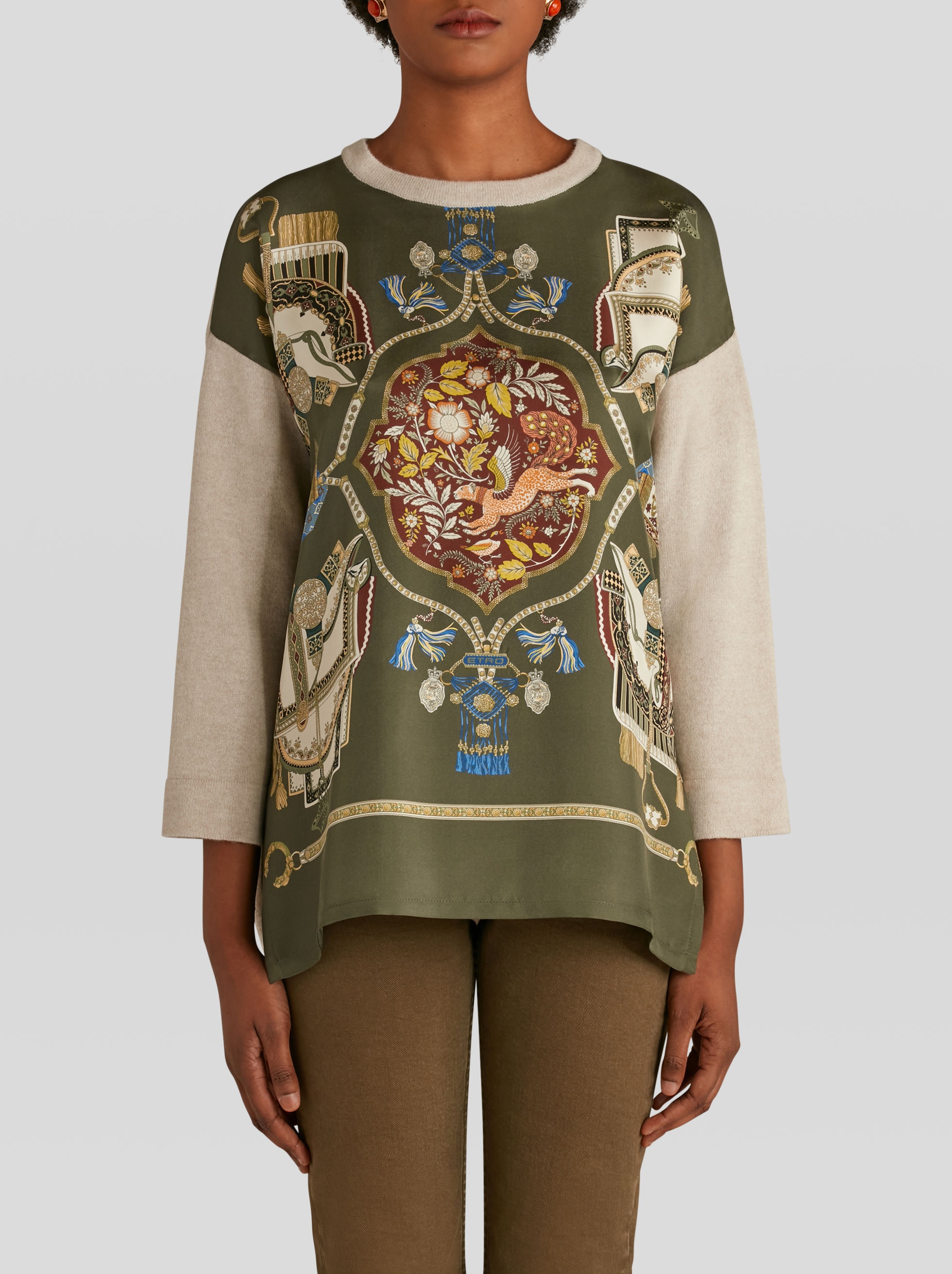 JUMPER WITH SCARF SILK INSERTS - 3