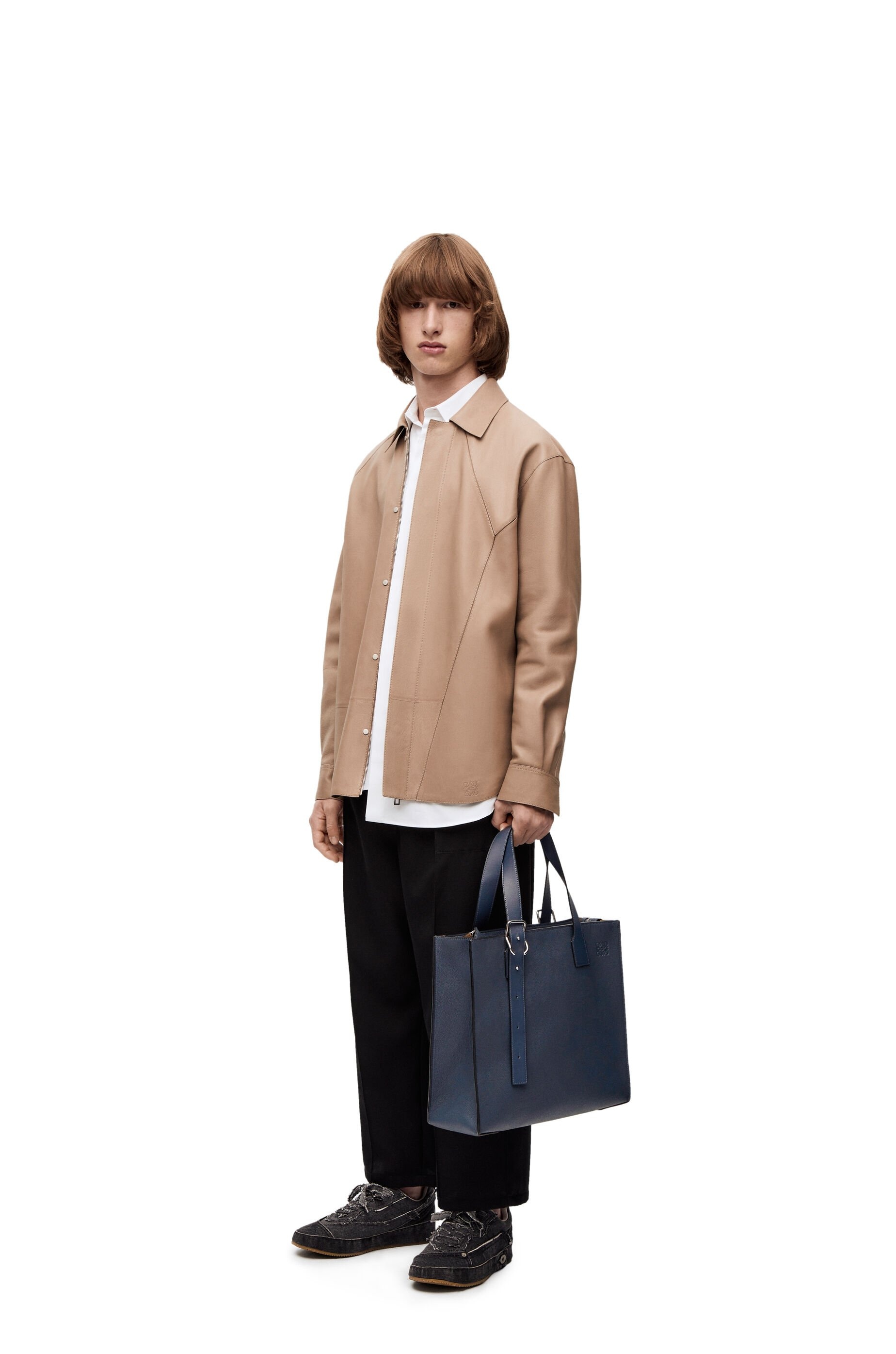LOEWE｜ (Buckle Zip Tote in soft grain calfskin (B692K99 Buckle zip tote in soft grained calfskin Black - LOEWE