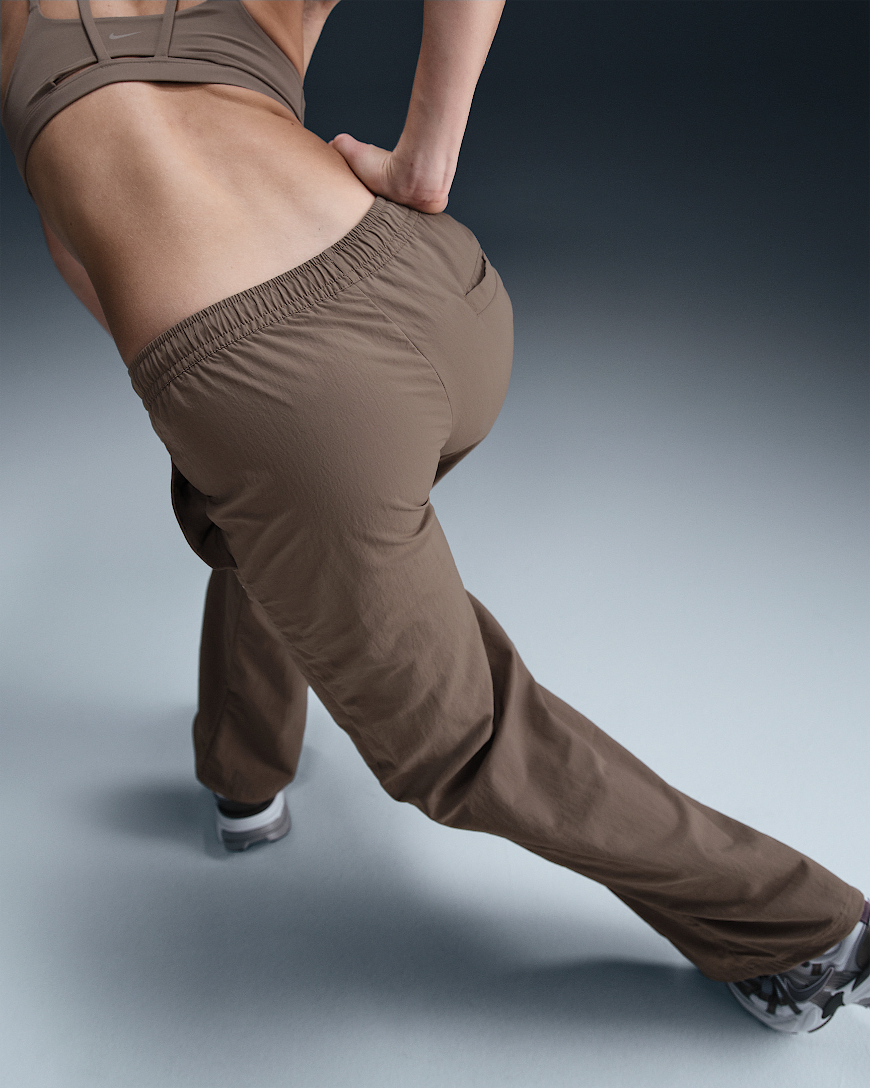 Nike Sportswear Everything Wovens Women's Mid-Rise Open-Hem Pants - 5