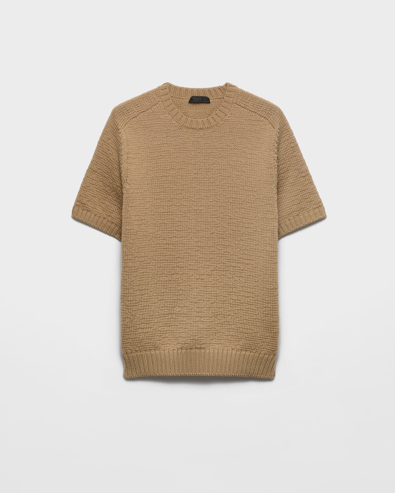 Short-sleeved wool sweater 1
