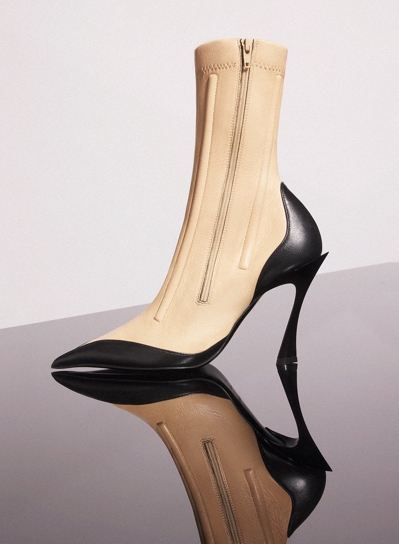 MUGLER bi-color boned leather fang 95 ankle boots outlook