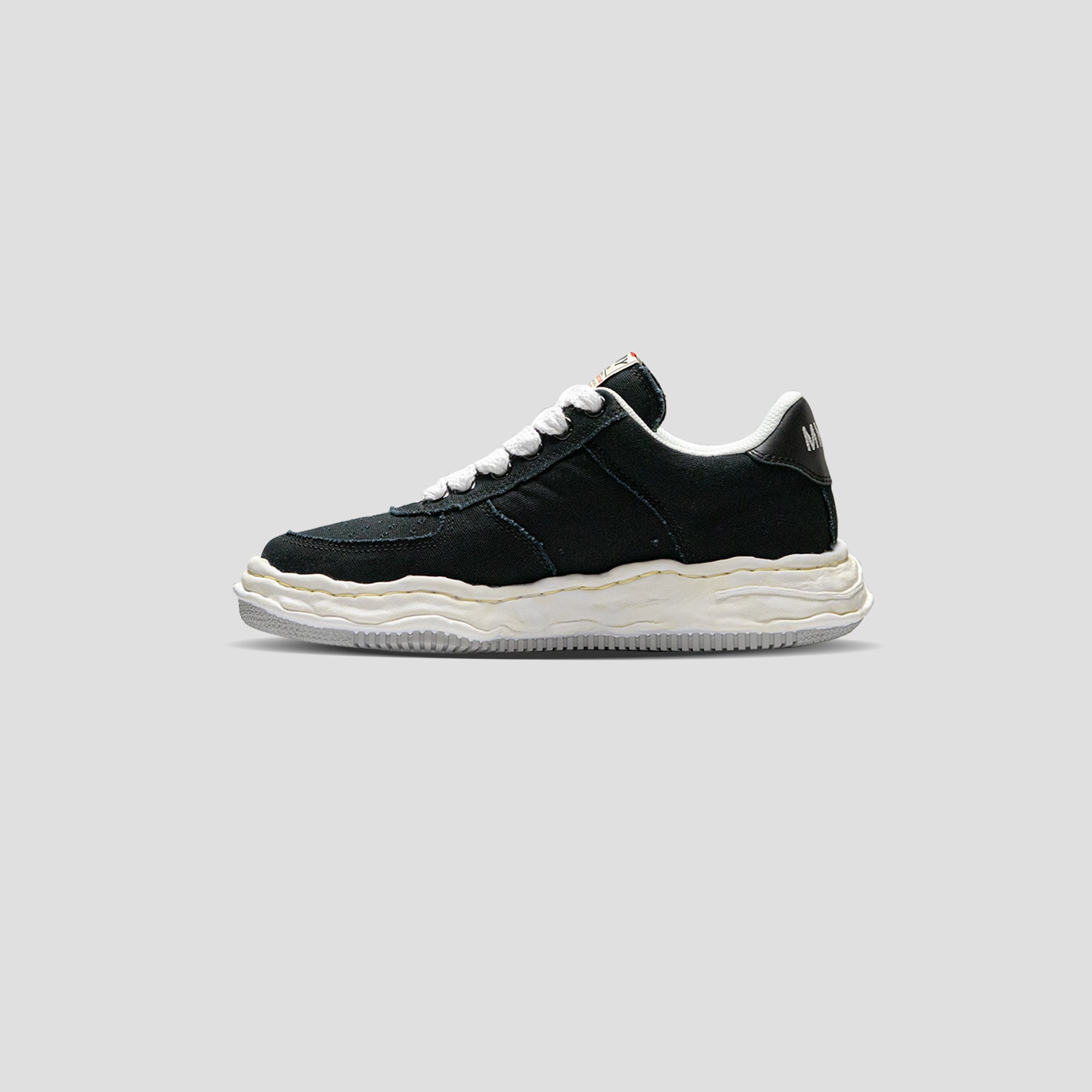 WAYNE LOW TOP CANVAS SNEAKER - BLACK - 3