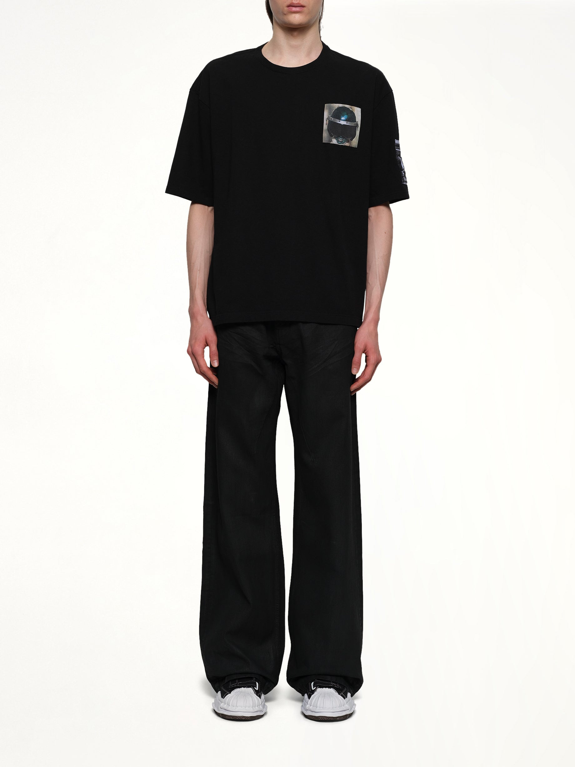 Heldon T-Shirt in Black - 7