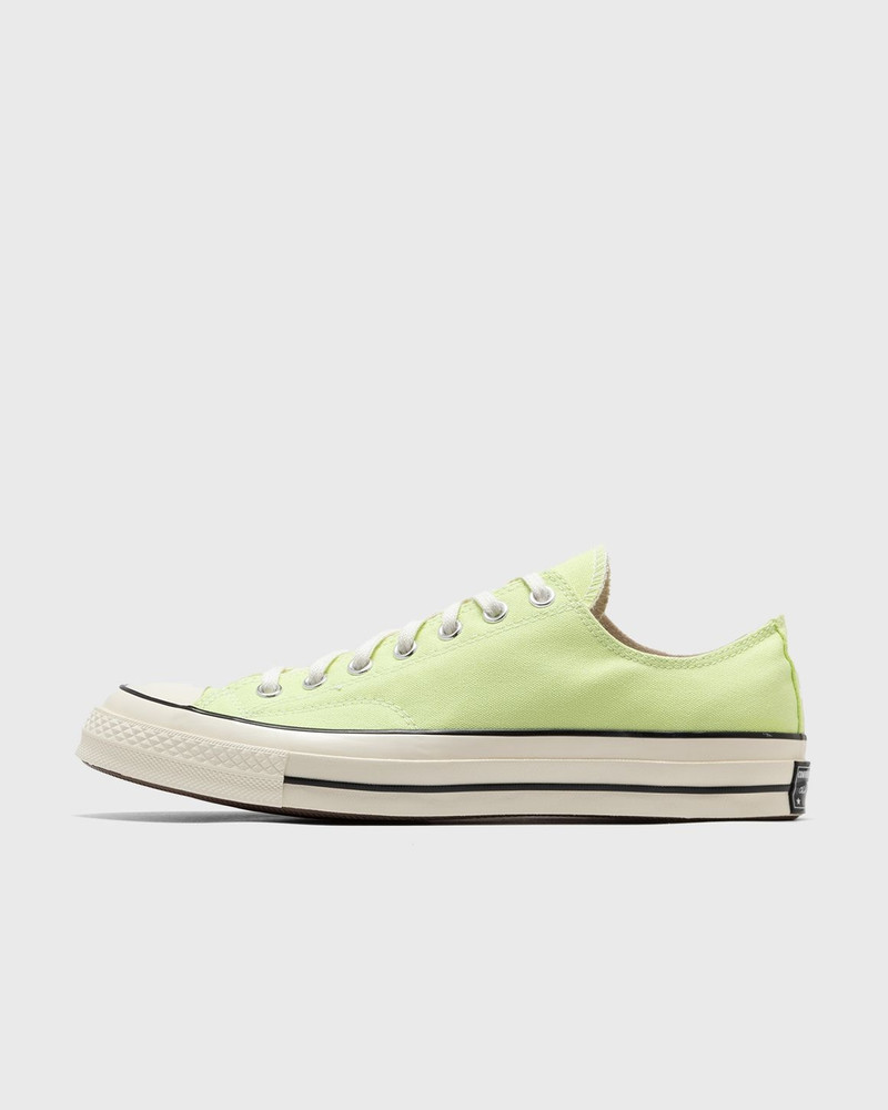 Chuck 70 1