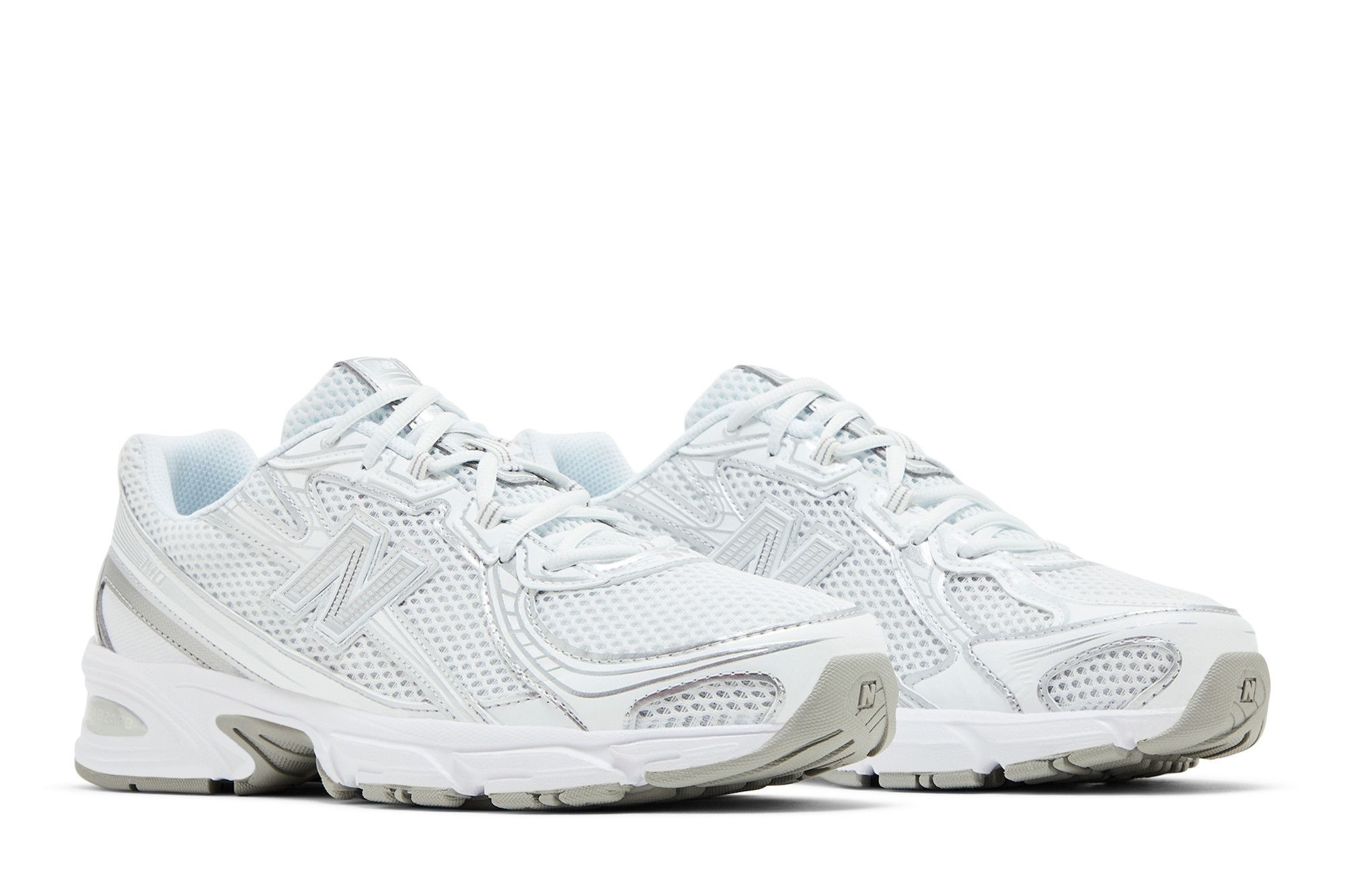 740 'White Silver Reflection' - 8