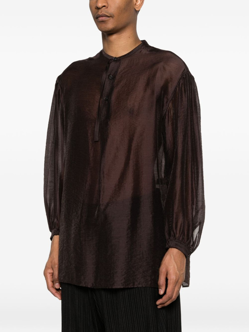 crew-neck shirt 3