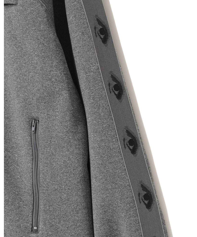 UC1F9201 4