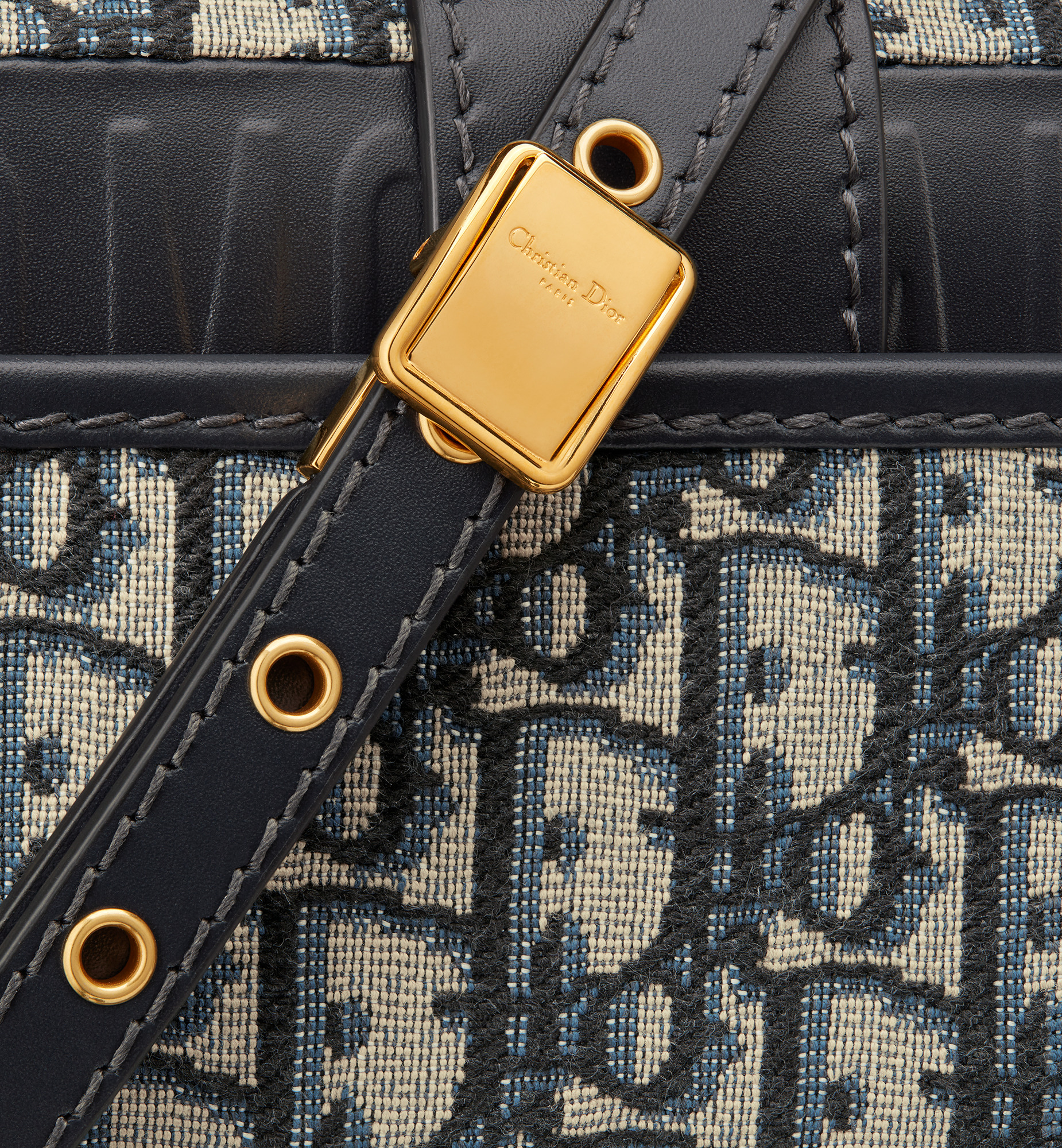 30 Montaigne East-West Bag with Chain - 6