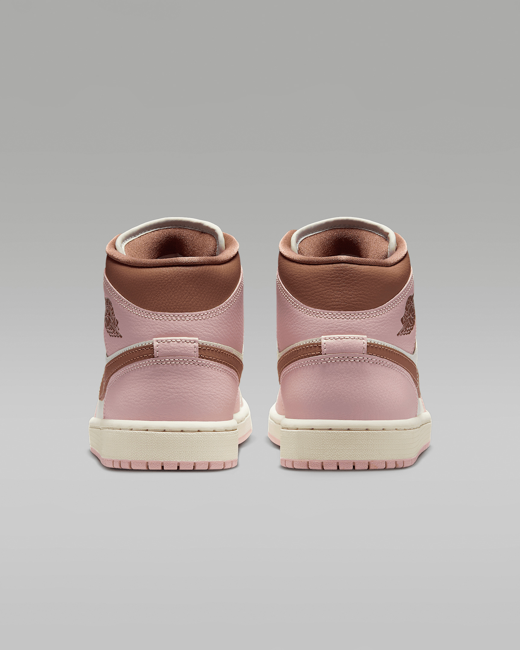 Air Jordan 1 Mid Women's Shoes - 6