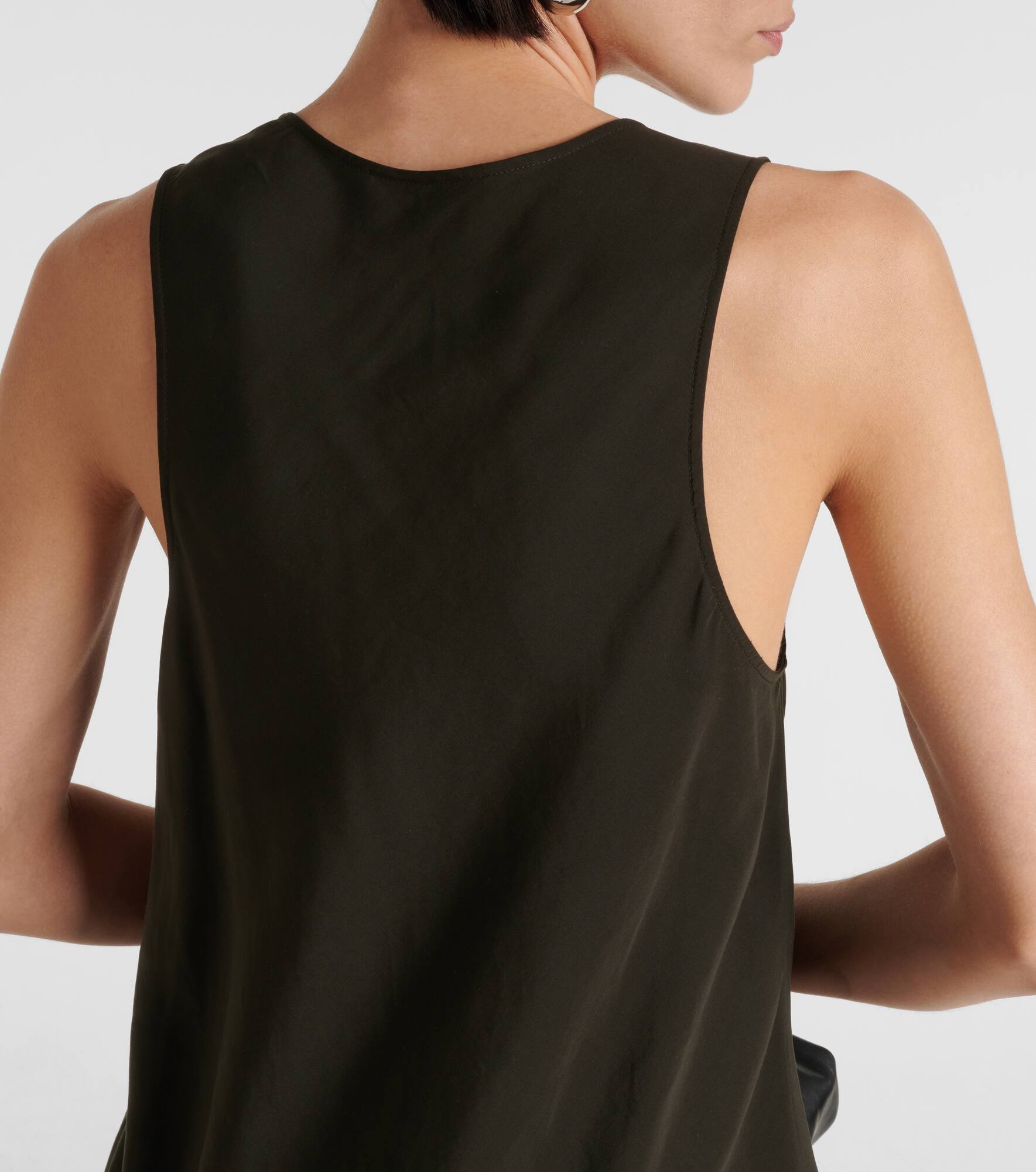 Scoop-neck tank top - 5