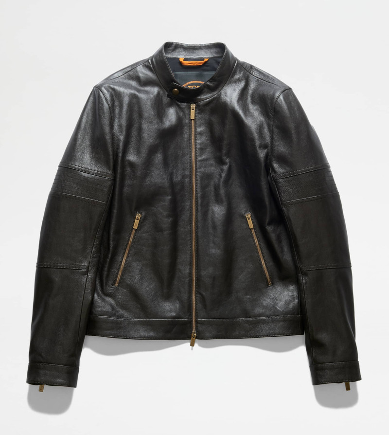 BIKER IN LEATHER - BLACK 1