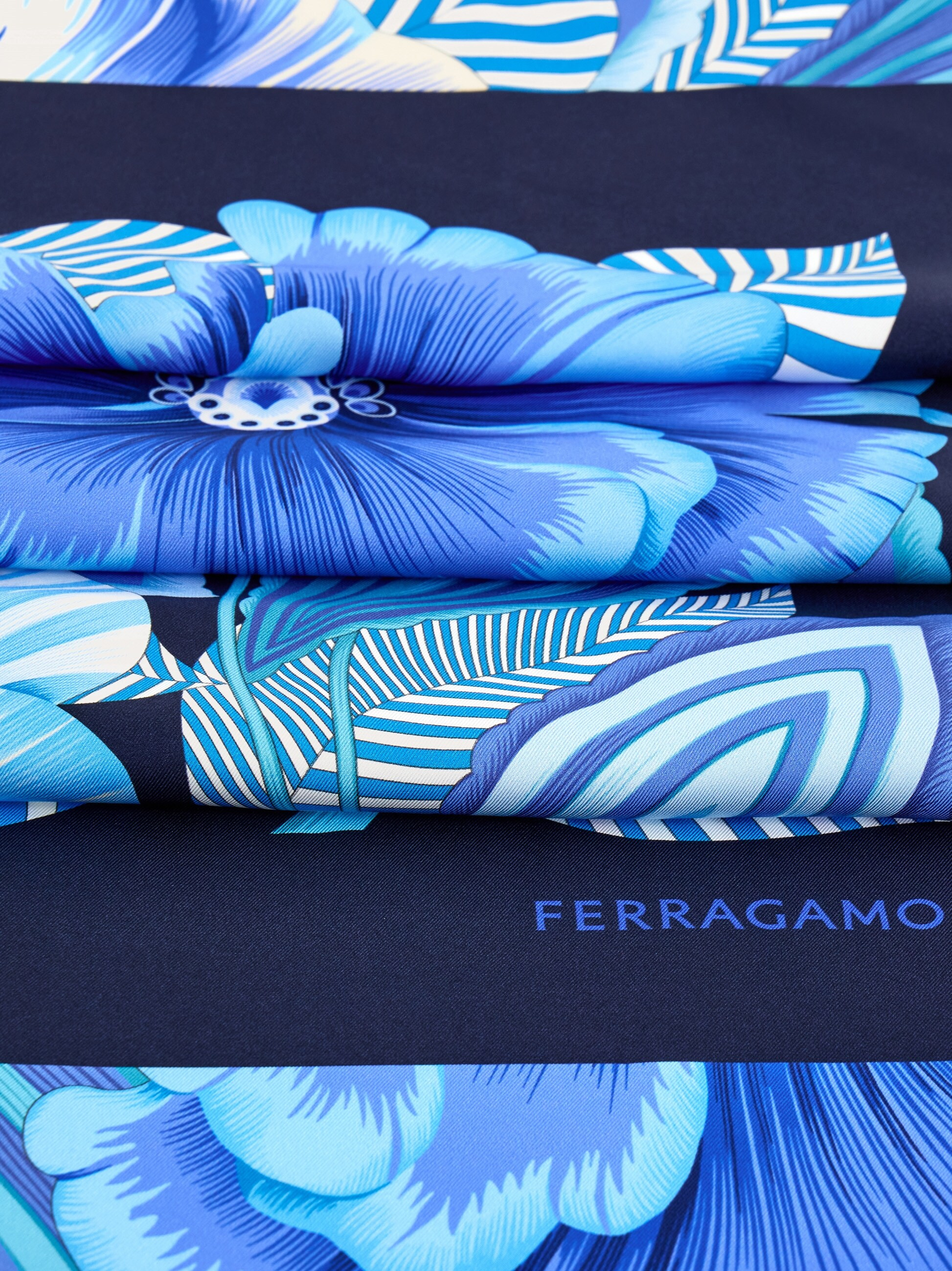 Brezza print silk scarf - 4