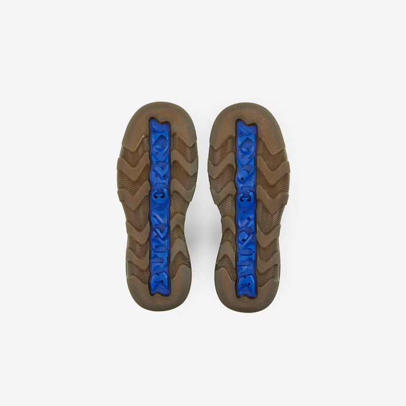 Nubuck Trek Boots 6