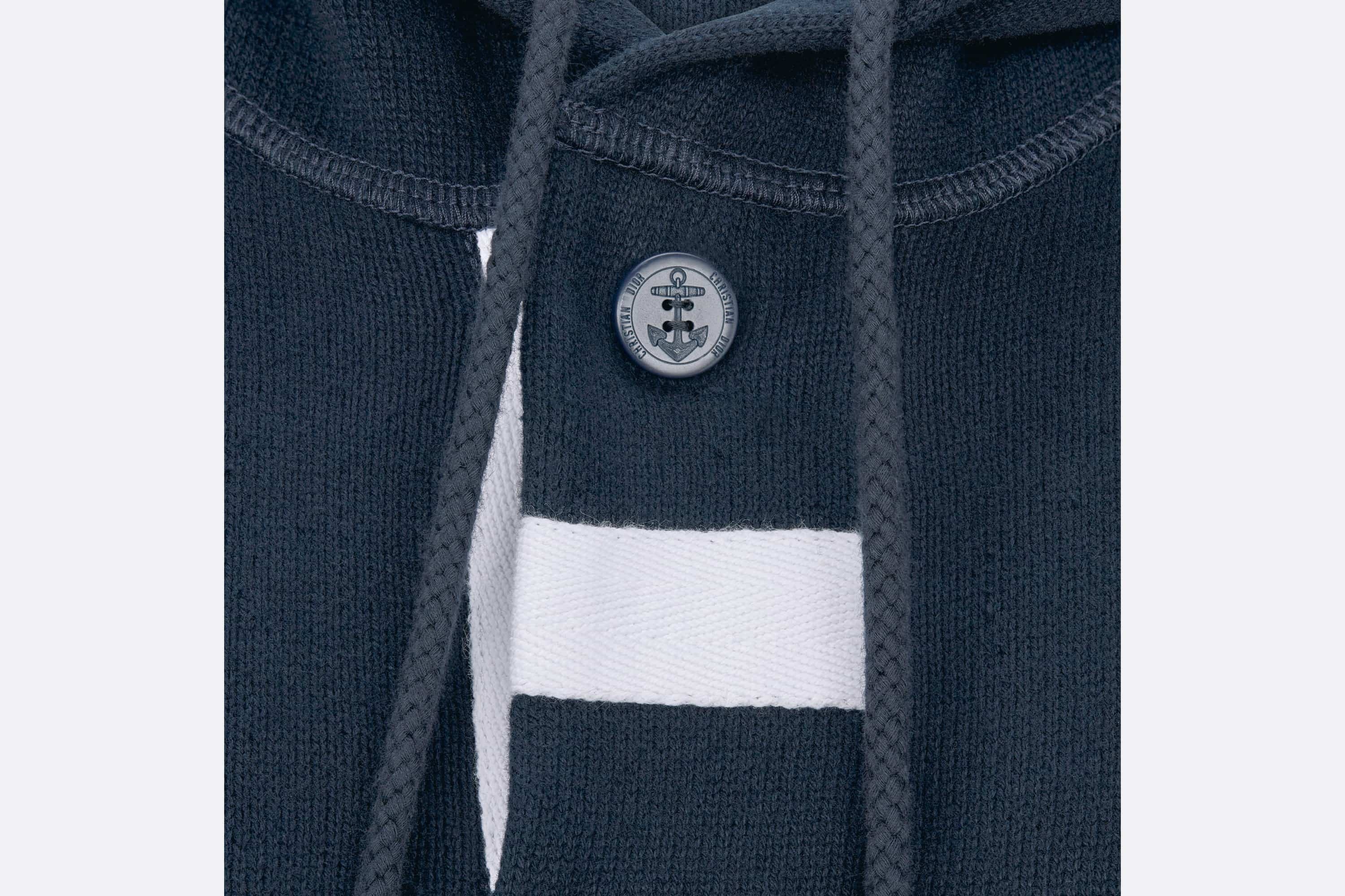 Short-Sleeved Hooded Sweatshirt - 6