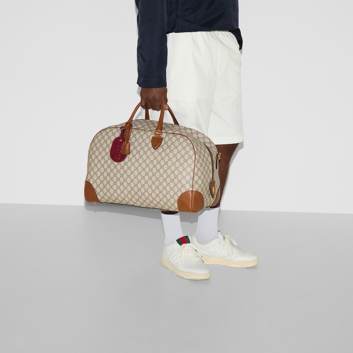 GG Emblem medium duffle bag - 3