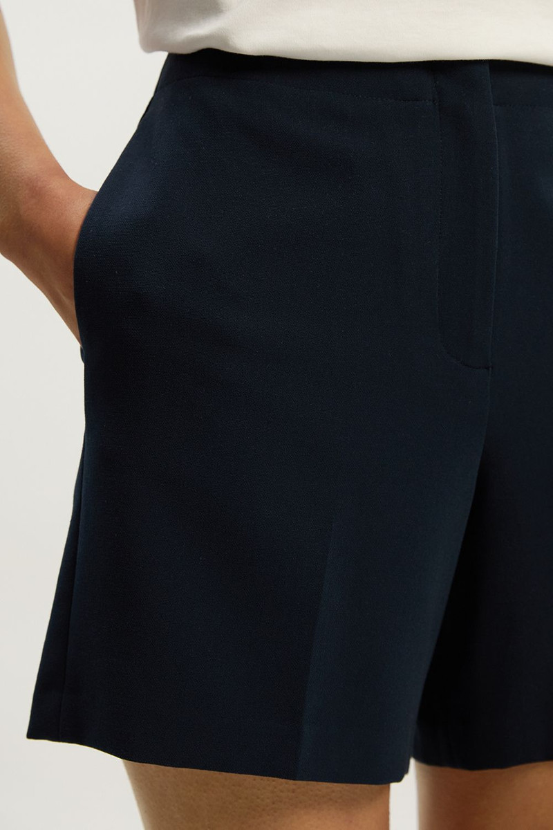 Compact Essential Tailored City Short 3