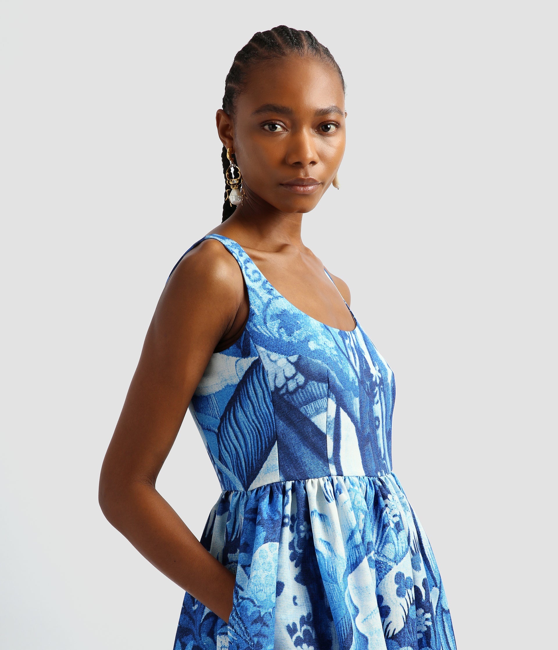 FIT AND FLARE MIDI DRESS - 5