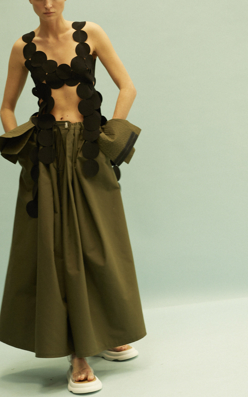 A.W.A.K.E. MODE Pailette Top black outlook
