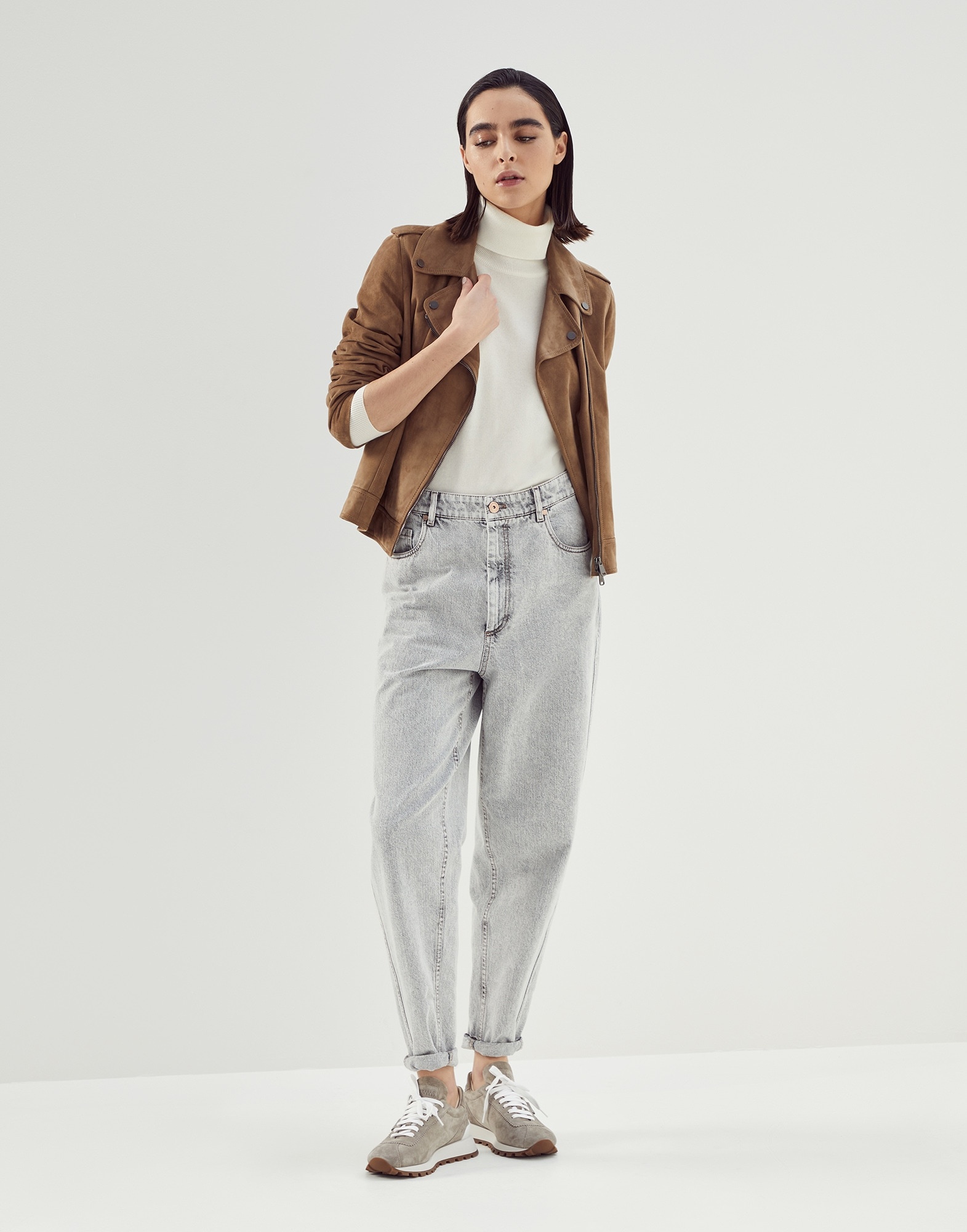 Authentic denim high waist curved trousers with shiny tab - 4