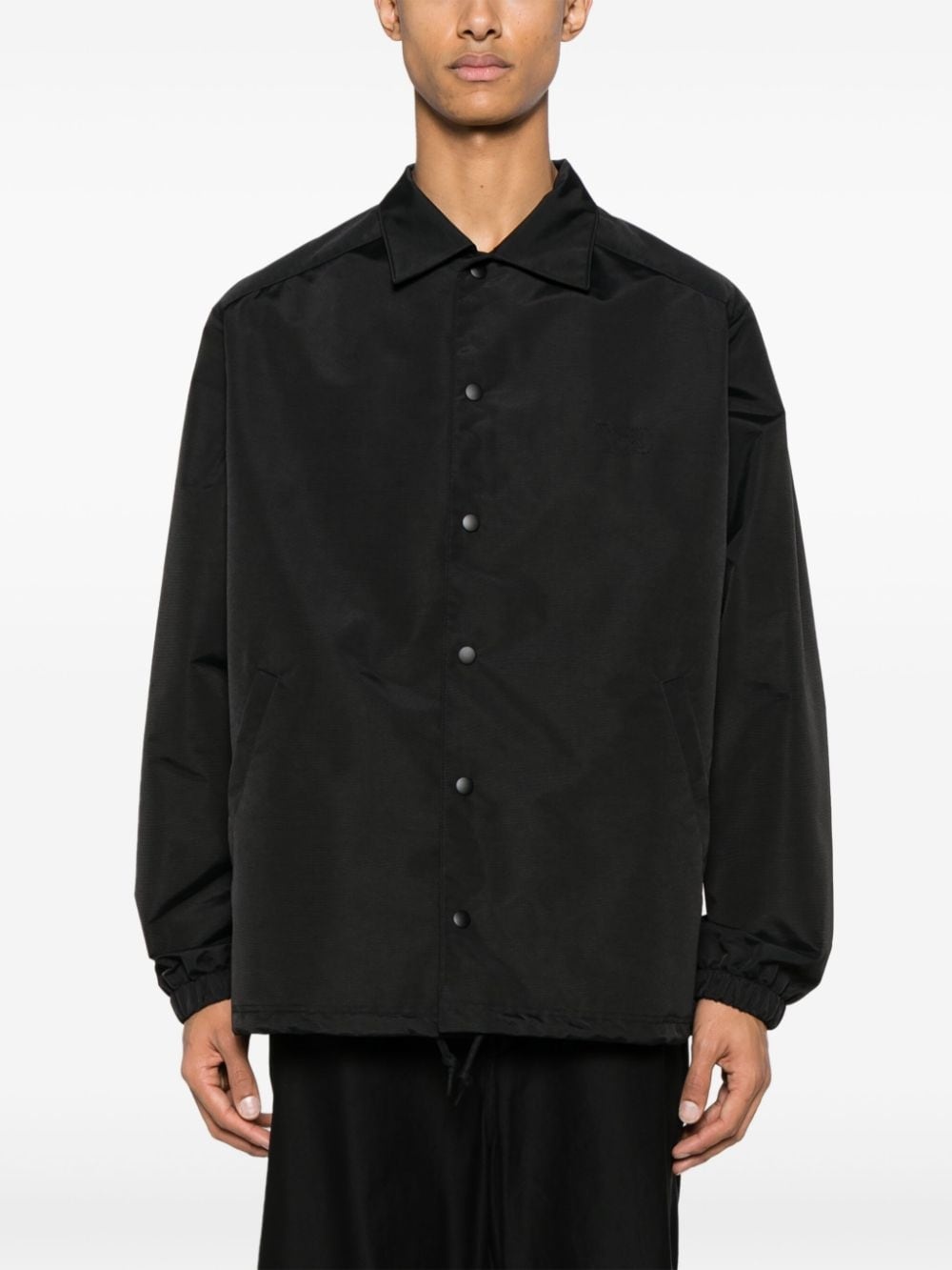 logo-embroidered padded shirt jacket - 4
