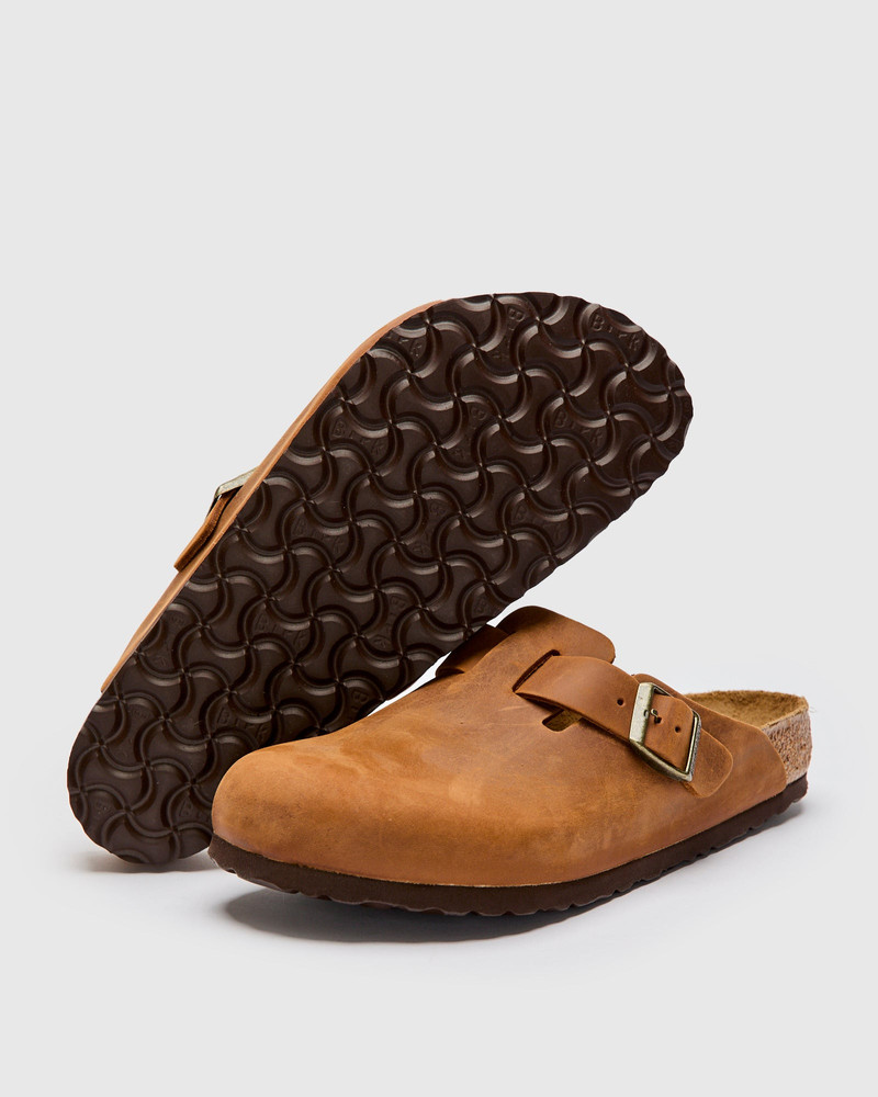 BIRKENSTOCK Boston Clog in Cognac Oil Leather outlook
