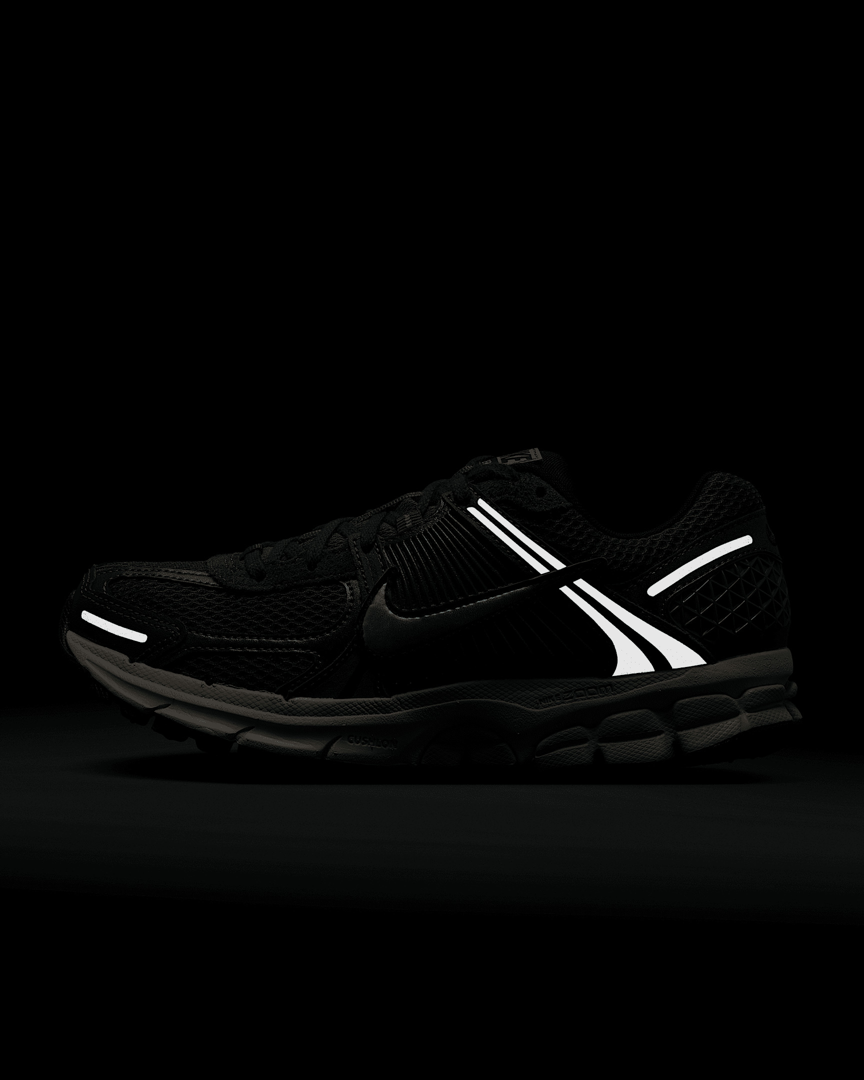 Nike Zoom Vomero 5 Women's Shoes - 11