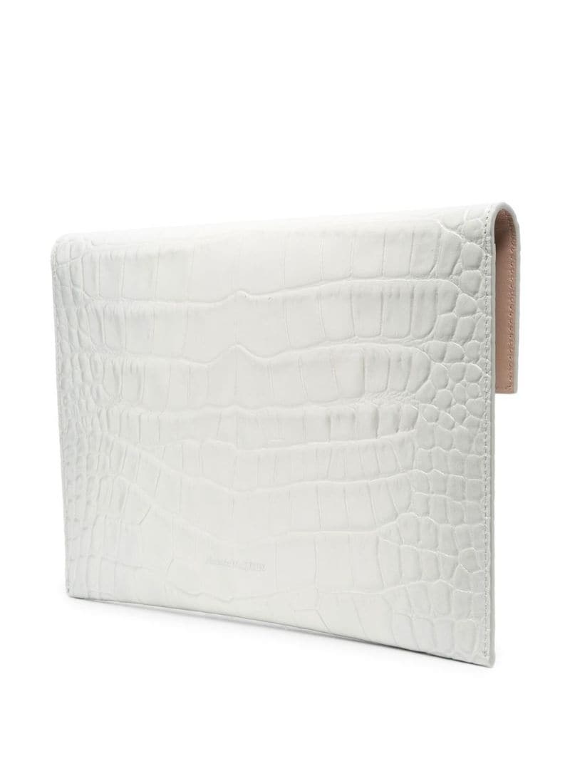 crocodile-embossed skull clutch bag - 3