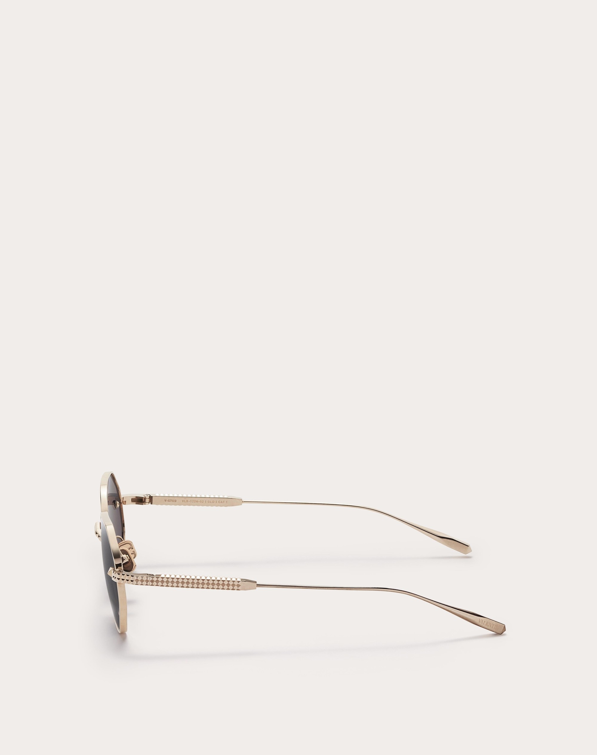 EXHAGONAL TITANIUM FRAME V-STUD - 3