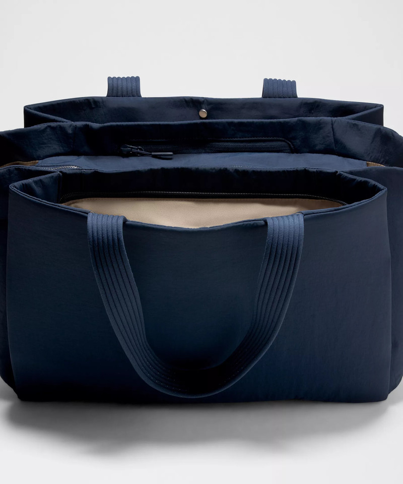 Triple Compartment Tote Bag 18L 9