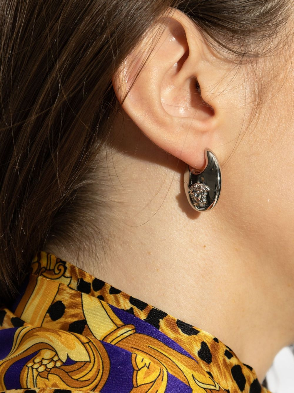 Medusa-head hoop earrings - 3