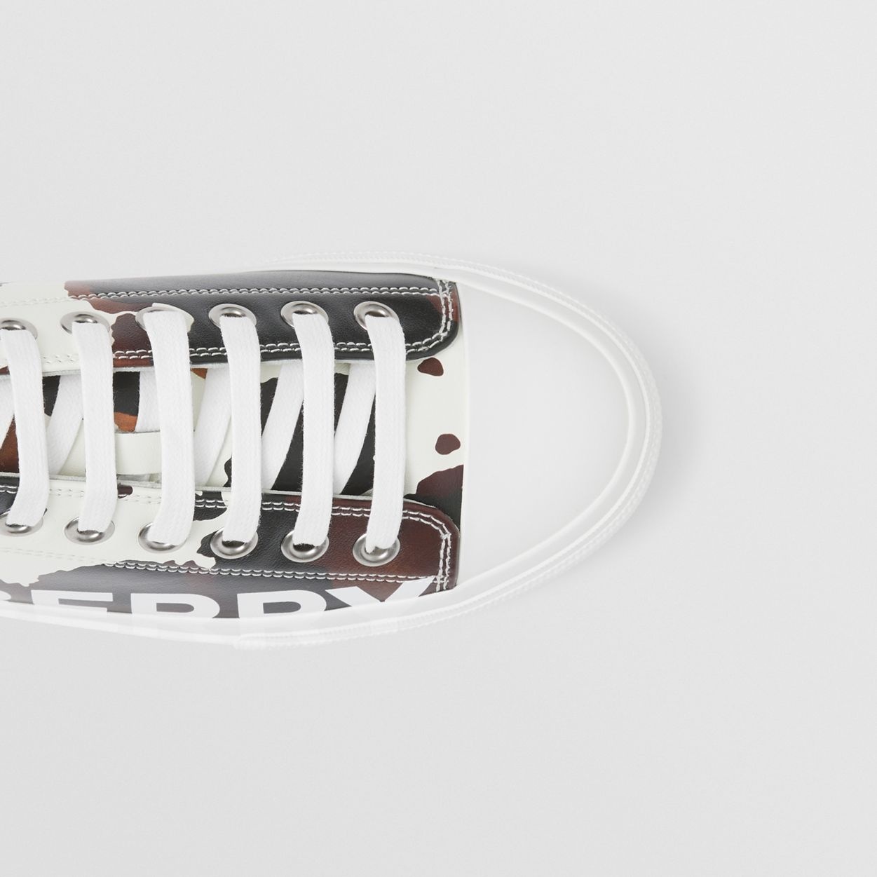 Logo Detail Camouflage Print Leather Sneakers - 3