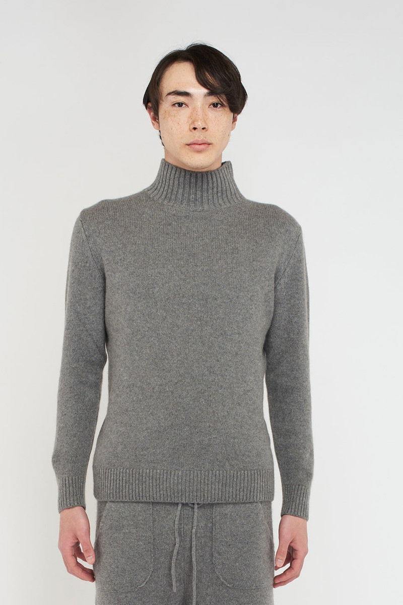 The Elder Statesman RELAXED TURTLENECK outlook